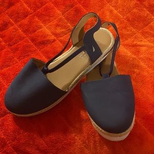 Children’s size 6, Náutica navy blue shoe sandal
